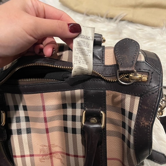 Burberry handbag - Picture 6 of 16